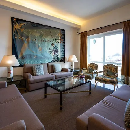 Hotel De 4*