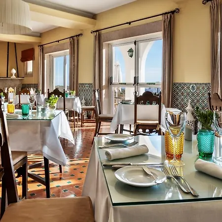 Hotel De 4*